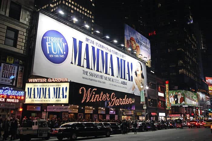 mejores planes que debes hacer en Nueva York Broadway