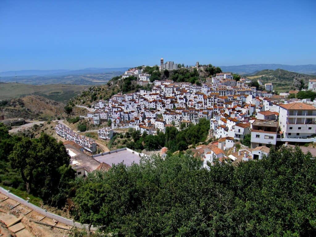 pueblos mas bonitos de malaga casares