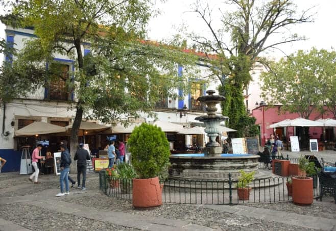 que ver en Guanajuato plaza de san fernando