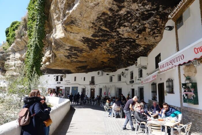 pueblos mas bonitos de espana setenil de las bodegas