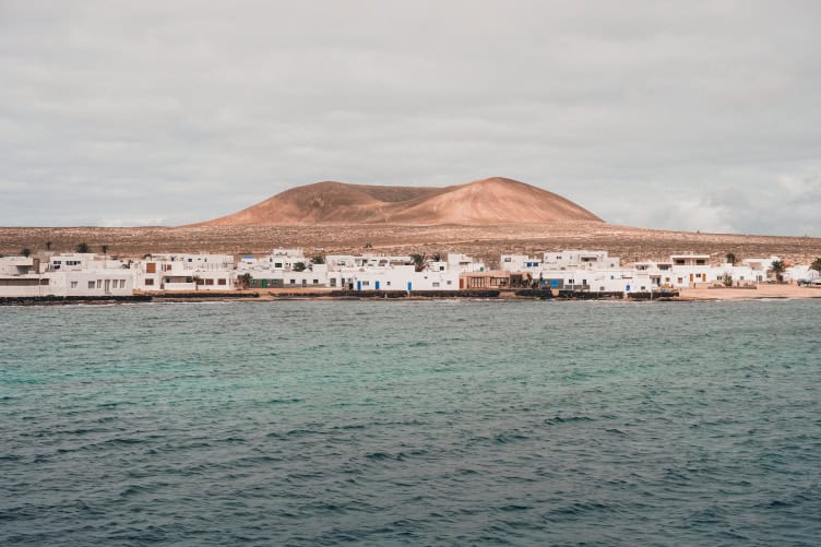 que ver en la graciosa caleta de sebo