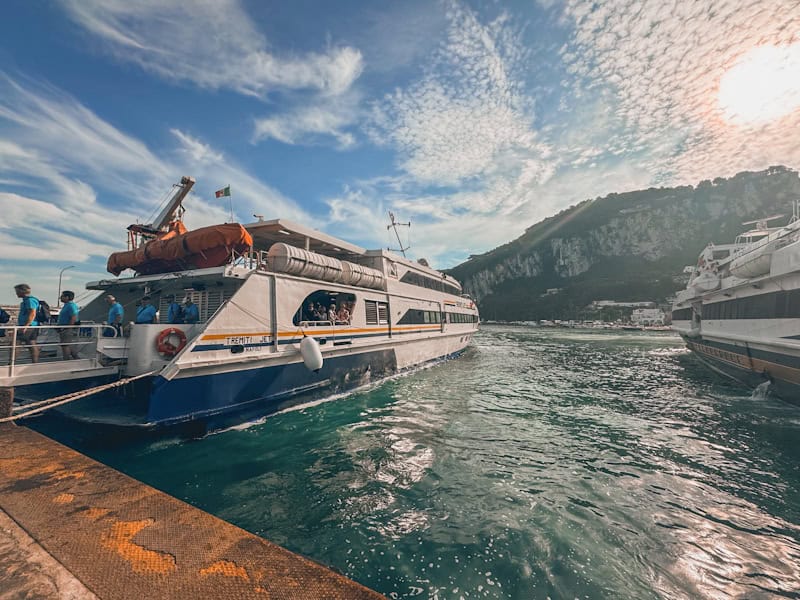 como llegar a capri