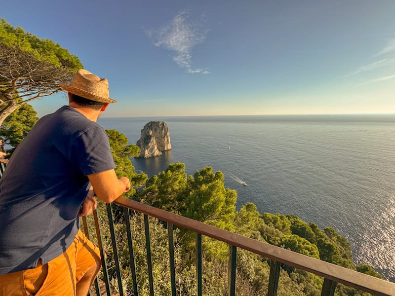 que ver en capri jardines augusto