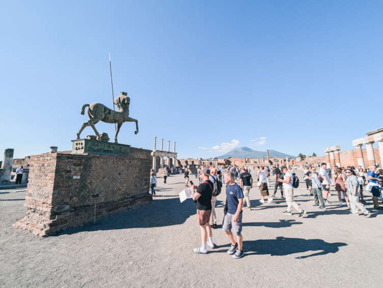 que ver en pompeya foro