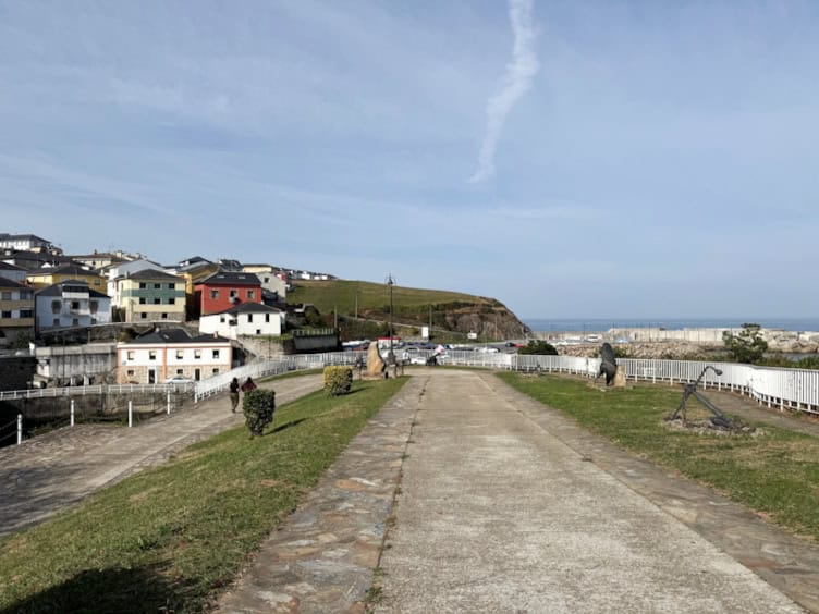 que ver en puerto de vega paseo de baularte