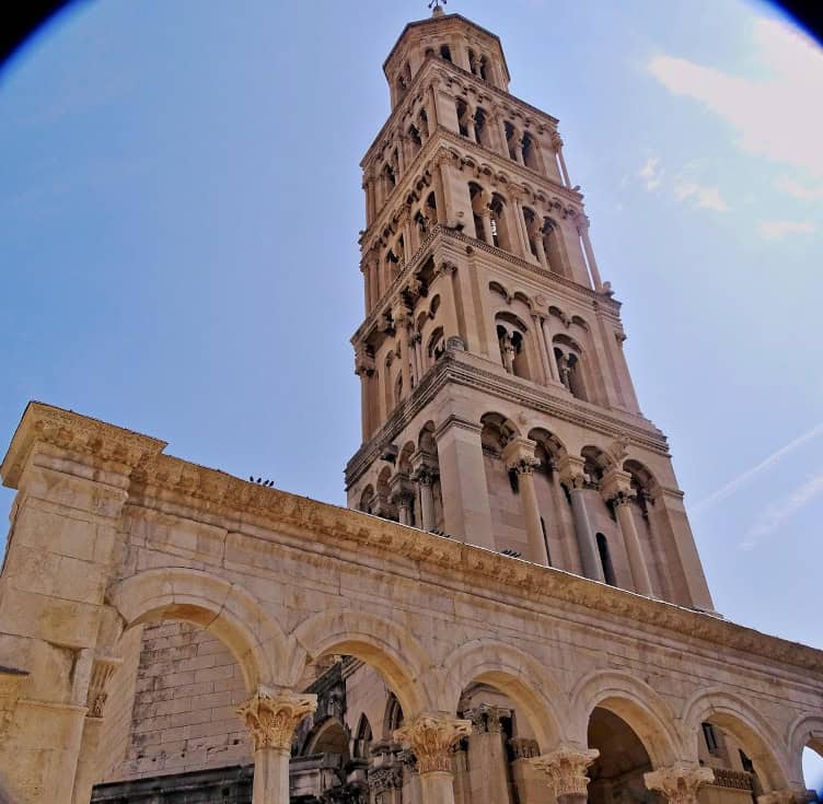 que ver en split campanario catedral