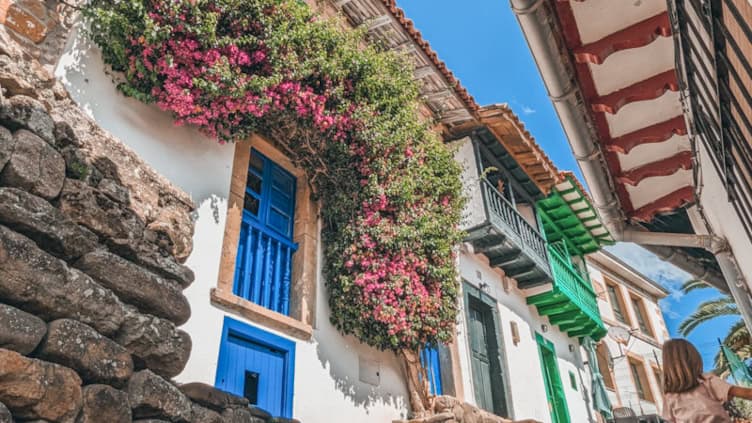 que ver cerca de lastres tazones