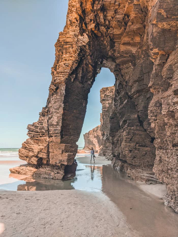 que ver cerca de luarca ribadeo playa de las catedrales