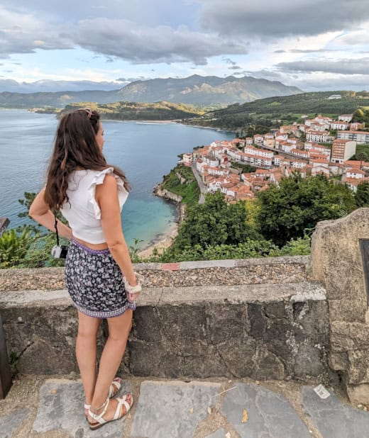 que ver en lastres imanes de viaje