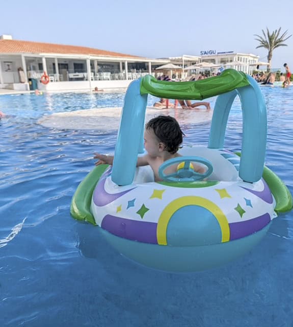 menorca con bebe consejos