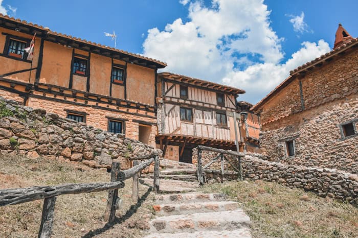 que ver cerca del burgo de osma calatañazor